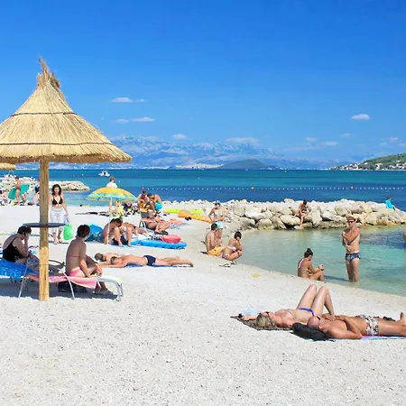 Appartement With Parking Space - 25406 Trogir