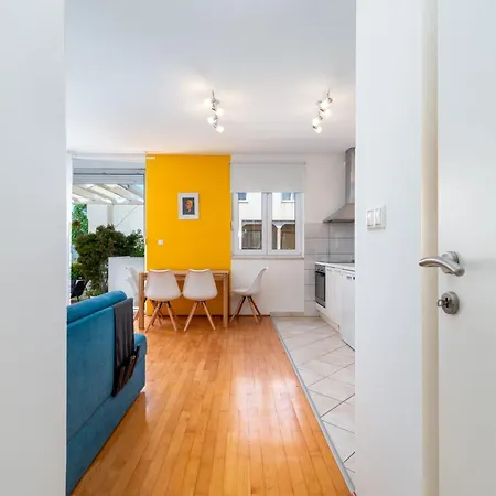 Apartment With Parking Space - 25406