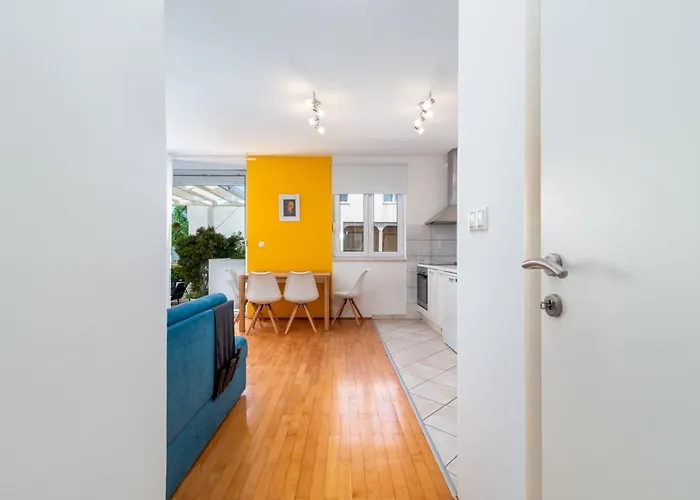 Apartment With Parking Space - 25406